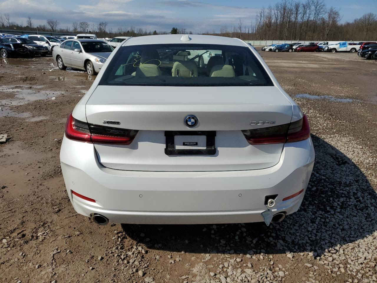 السلام عليكم 

             330i bmw 2023 
هايبرد سياره فول مواصفات ماشيه 23 الف الحادث مرفق بل صور مكاني بغداد حي القاهره الضباط اي استفسار هذا رقمي *********** 🌺
