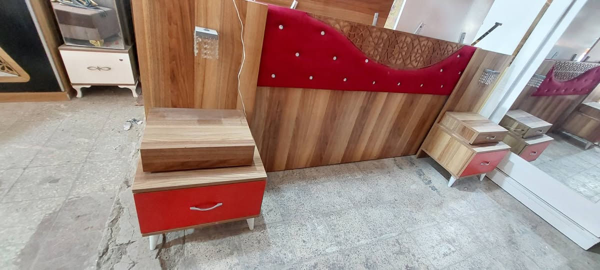 غرفه تركيه 5 قطع نظام سلايت نظيفه كامله مابيها اي نقص.
.
بعقوبه شارع خريسان ***********
