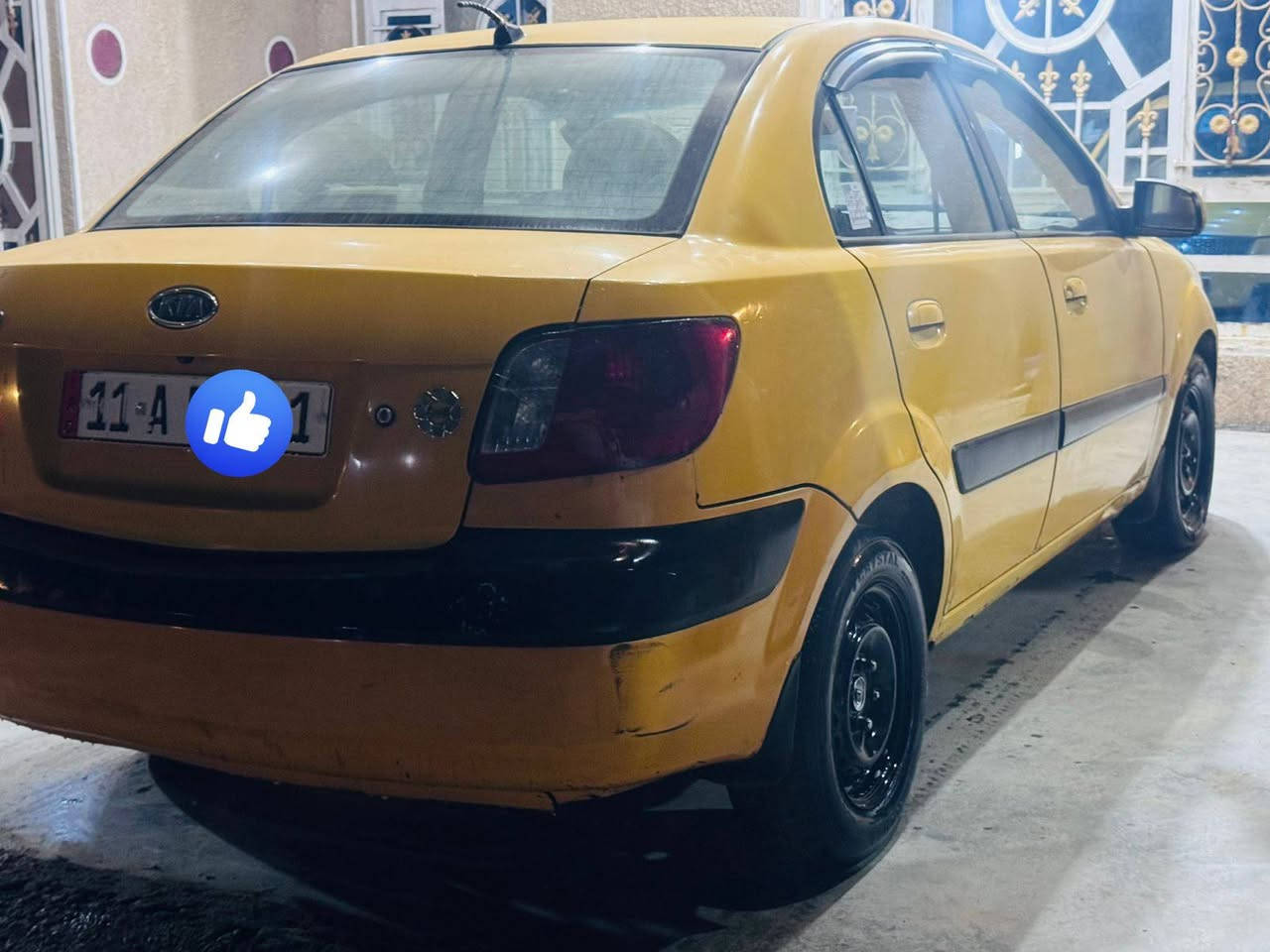 ريو تكسي للبيع  رقم بغداد انكليزي بسمي شخصيا مصفره هيئه وغرامه ضرر جاملغ أمامي كير اوتوماتيك مكينه مكفوله صبغه اولى سياره مكاني بغداد سعر ٨٤ ورقه 
***********
