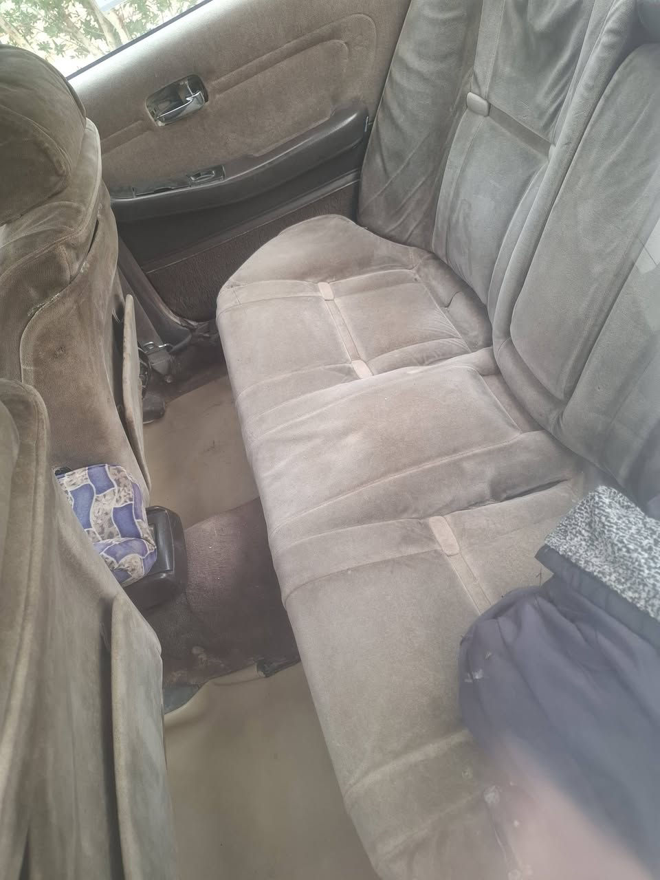 السلام عليكم 
مارك مسطره للبيع 
مكفوله كص ونقل وعيب شرعي 
رقم واسط سنويه ساقطه ب 20
مكينه وكير ونجي رياضي اربعه سلندر 
راعيه موجود 
عليها غرامات 9 اوراق ومامسددهن 
رايده ب 16 والغرامات ع المشتري 
التواصل خاص او الاتصال 
***********
