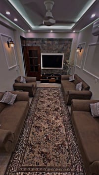 للبيع تخم مستعمل 9 مقاعد السعر 400 مكاني بغداد البنوك للاستفسار اتصل07...