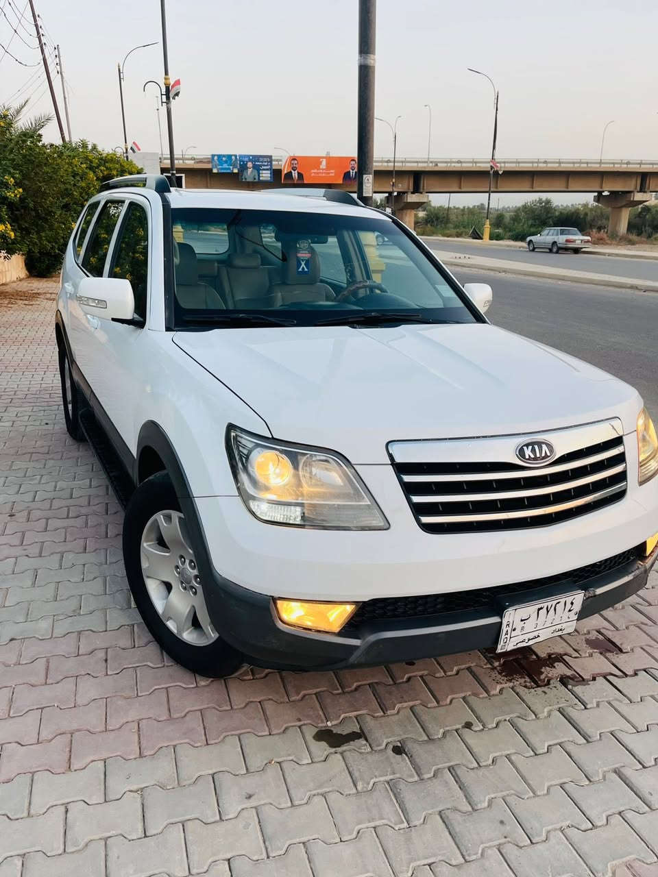 السلام عليكم 
كيا مهافي موديل. 2013 
كير محرك كفاله.  
صدر امامي خلفي نص عمر.  
تخم تاير جديد. 
تبريد. ثلج.  
الصلنصه بيها البهزاز كايم. 
رقم بغداد ب اسمي مداور ثاني يوم 
الصبغ جاملغ خلفي.  
مكاني صلاح الدين بلد.  الضلوعيه 
السعر ١٤٣ وبيها مجال للشراي.  السياره مال بيت. 
الاتصال ***********
