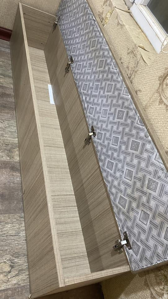 غرفةً نوم تركي  للبيع
حالة جيدة
٦ قطع
موجودة في بحركة

السعر ٥٠٠ وبيها مجال

نوعها خشب ثقيل وليس كبس فارغ 
شكلها مميز ونادر يمكن غلقها بالبردات

واتساب
***********
