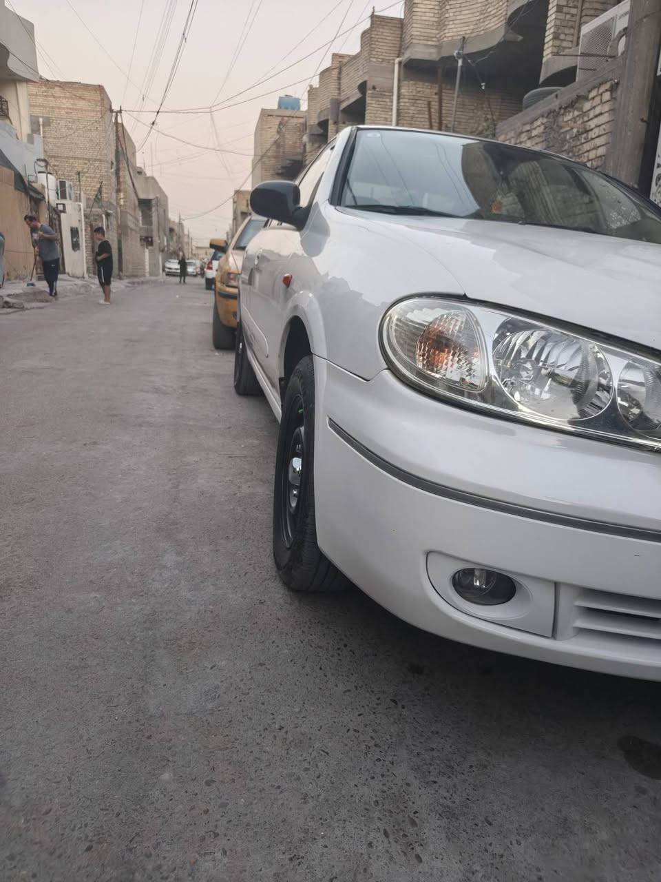 للبيع نيسان سني ٢٠٠٩ استخدام شخصي كفاله ماعده طخه بالباب ع بارد الوره وصبغ بتكمه الجوه ع كد شبر تبريد ثلج مكينه و كير حداديه تخم تاير دلوب كله جديد سيارة جديدة وخير من الله العنوان بغداد البلديات شارع المصرف السعر105 ورقه وبيها مجال بسيط الرقم ***********
