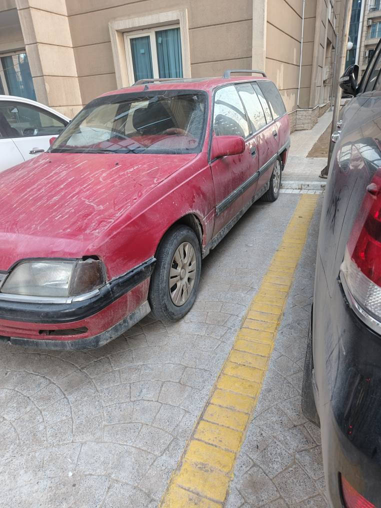 ئوميگا ستيشن موديل ١٩٩٢ سنوي واجيه به شه ر تي اوليات سياره. بي عه. يبه مكينه. له ساردي دوكه لي هه يه)گير اكسل به شه. رت هه موي ايش دكات ته قه و ره. قه ي نيه سعري ١٥ ورقه له هه و ليرم
*********** أربيل, العراق
