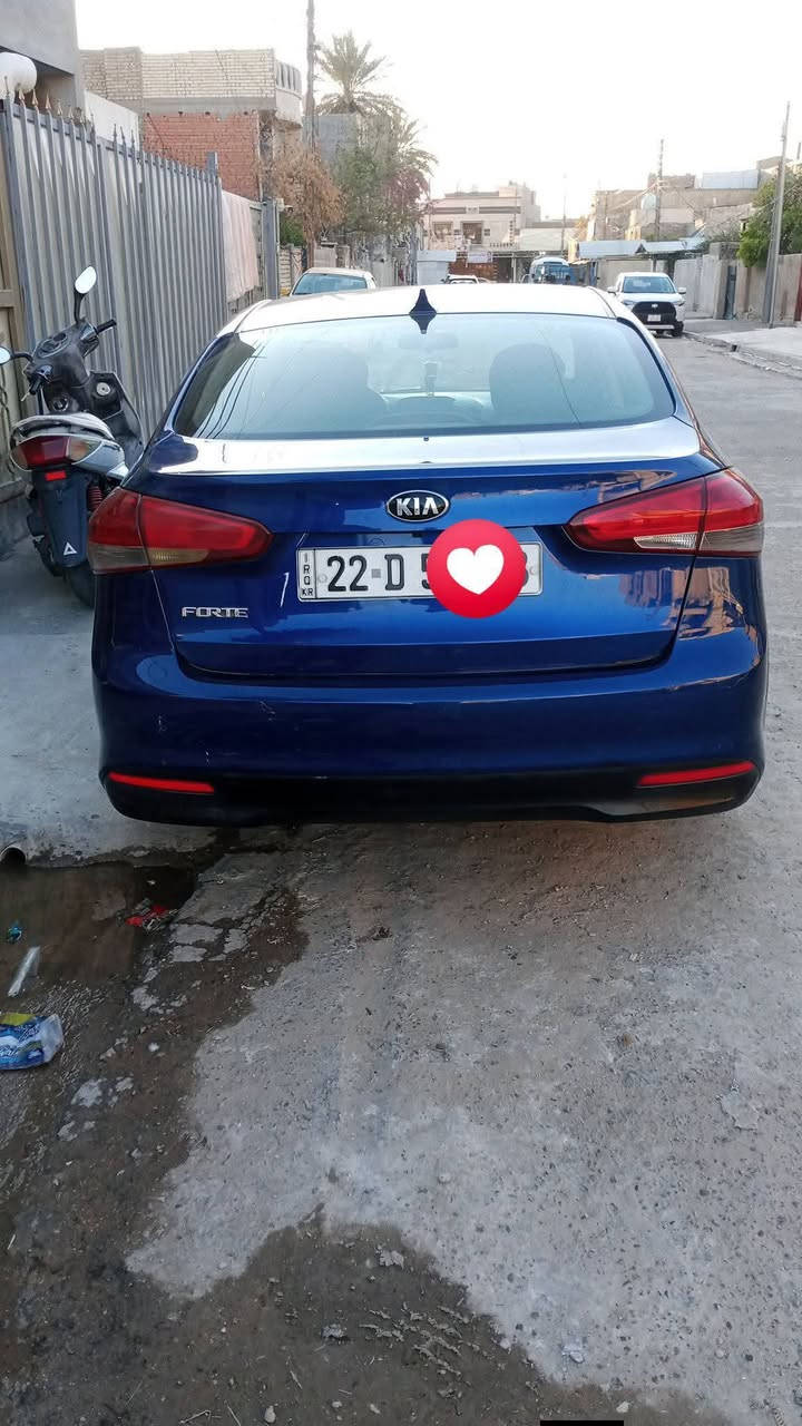 السلام عليكم كيا فورتي 2017
سيارة جاهزة ونصبتها حلوة تبريد ثلج صدرها خير من الله وكدامك صور الحادث چاملغ امامي مبدل فقط الباقيات مابيهن شي غرفتها نضيفة وهزتها جديدة رقم أربيل تحويل ثاني يوم ***********

للسعر 115$ وبيها مجال حك الجية بس
