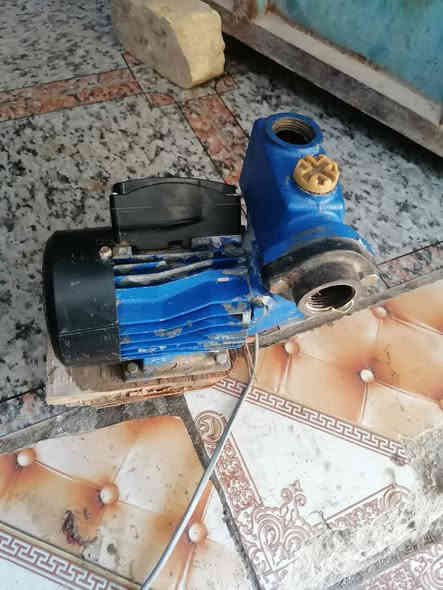 ماطورين للبيع قيم وخذ شرط الشغل مادخل تصليح
شرط السحب تسحب ماي كدامك وتأخذ/ رقم  (***********)
