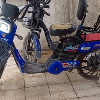 مطور شحن • بدون شحنة • موصل يسار