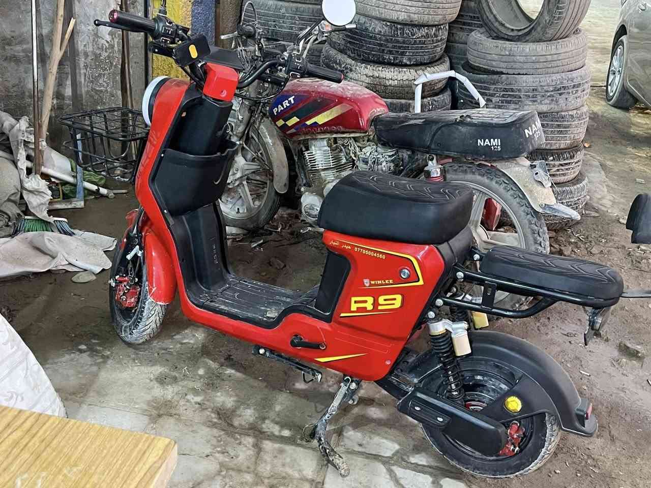 السلام عليكم  —دراجة للبيع —

دراجة شحن r9 2025 اصلي نظيفة استخدام شهرين..
خمس 5 بطاريات
لايت امامي خلفي 
اشارات رجوع بك خلفي
شاشه

السعر 400 الف وبيها مجال 

دراجة مرتبه للاستفسار عل الرقم  ***********
