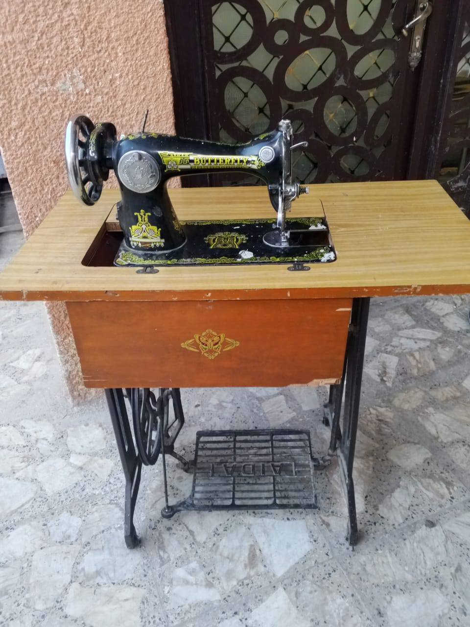 مكائن خياطه اي عطل ما بيهن عنوان سبع البور السوداني *********** يوجد واتساب
