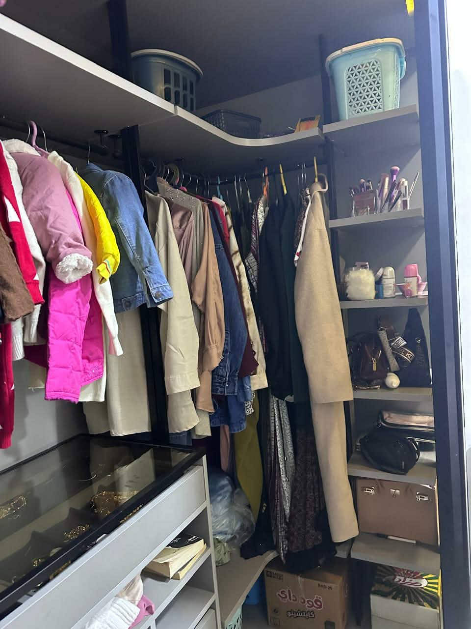 للبيع غرفه  تصميم دريسنك رووم
٦ قطع


**إذا كنت صاحب هذا الإعلان وتريد حذفه لأي سبب، رجاءا أرسل رسالة إلى الدعم الفني**