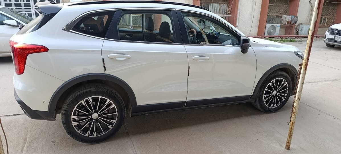 السلام عليكم .. 🌹
هافال جوليان2025 سياره مستلمها من الشركه 
( كفاله عامه ) 
فول مواصفات 
1_ اشاره ترحيب 
2_ كامرا 360 دورات
3_ اشاير مري 
4_حساسات امامي خلفي 
5_ سايد بريك كهربائي 
6_تحديد مسار 
7_ مانع تصادم 
8_ تدفئه + تبريد كشنات 
9_ كشنات جلد 
وبيها مواصفات كُلش هواي معروفه السياره بمواصفاتها 
ماشي 6000
السعر 27مليون وبيها مجال 
العنوان بغداد 

رقم الهاتف : ***********
