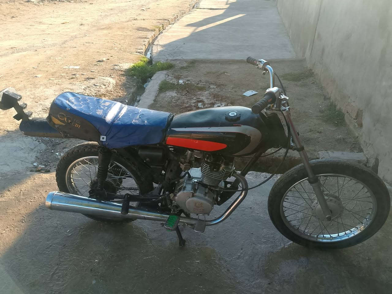 السلام عليكم تايكر البيع شرط تحريك معدل وفول هندر واحد دبلات كدام شغاله السعر 175وبي مجال حك جيه لا اكثر


**إذا كنت صاحب هذا الإعلان وتريد حذفه لأي سبب، رجاءا أرسل رسالة إلى الدعم الفني**