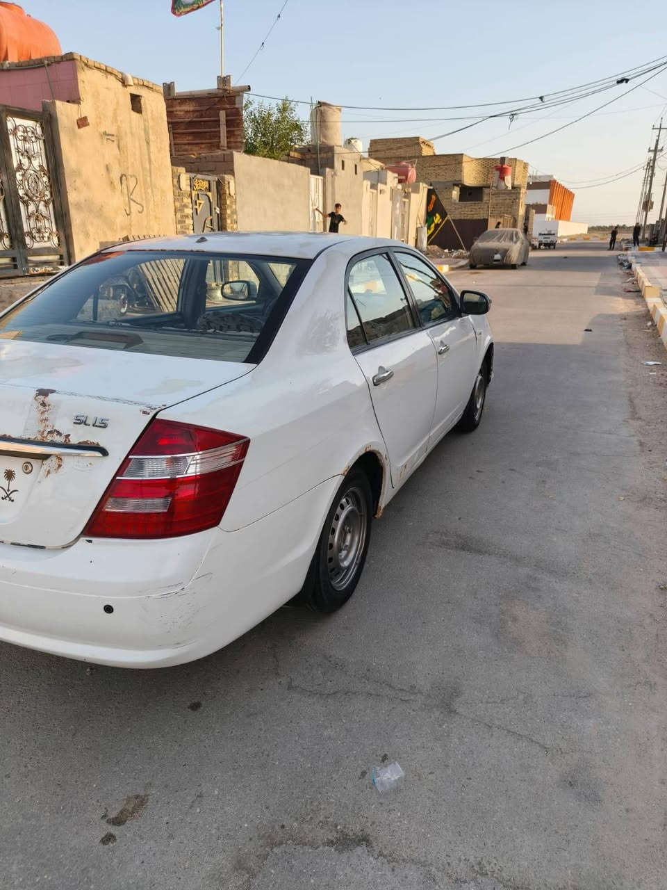 السلام عليكم جيلي موبل البيع موديل ١٣ مكينه وكير شرط وتبريد ثلج منضومه جديده سياره مكفوله بس الخياس الم صوره فقط رقم جديد بابل بسمي سنويه ٢٠٣٠ السعر ٤٤ وبيهامجال العنوان ذي قار سوق الشيوخ رقم الهاتف ***********
