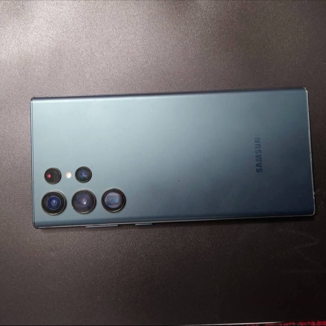 سامسونك S22الترا
مواصفاته معروفة نفس مواصفات 23الترا بالضبط 

 وغني عن التعريف من ناحية شحن وشاشة وكامرة ومعالج 

وداعم للذكاء الاصطناعي ١٠٠%

ذاكره 256 رام12

بطارية 5000

الجهاز بلادي ممفتوح شرط وتر بروف

ضد الماء

دبل خط شرق اوسط

كامل ملحقات الجهاز نضافه 100%

السعر 600 وبي مجال
مكان/ الانبار - الرمادي
الهاتف ***********
