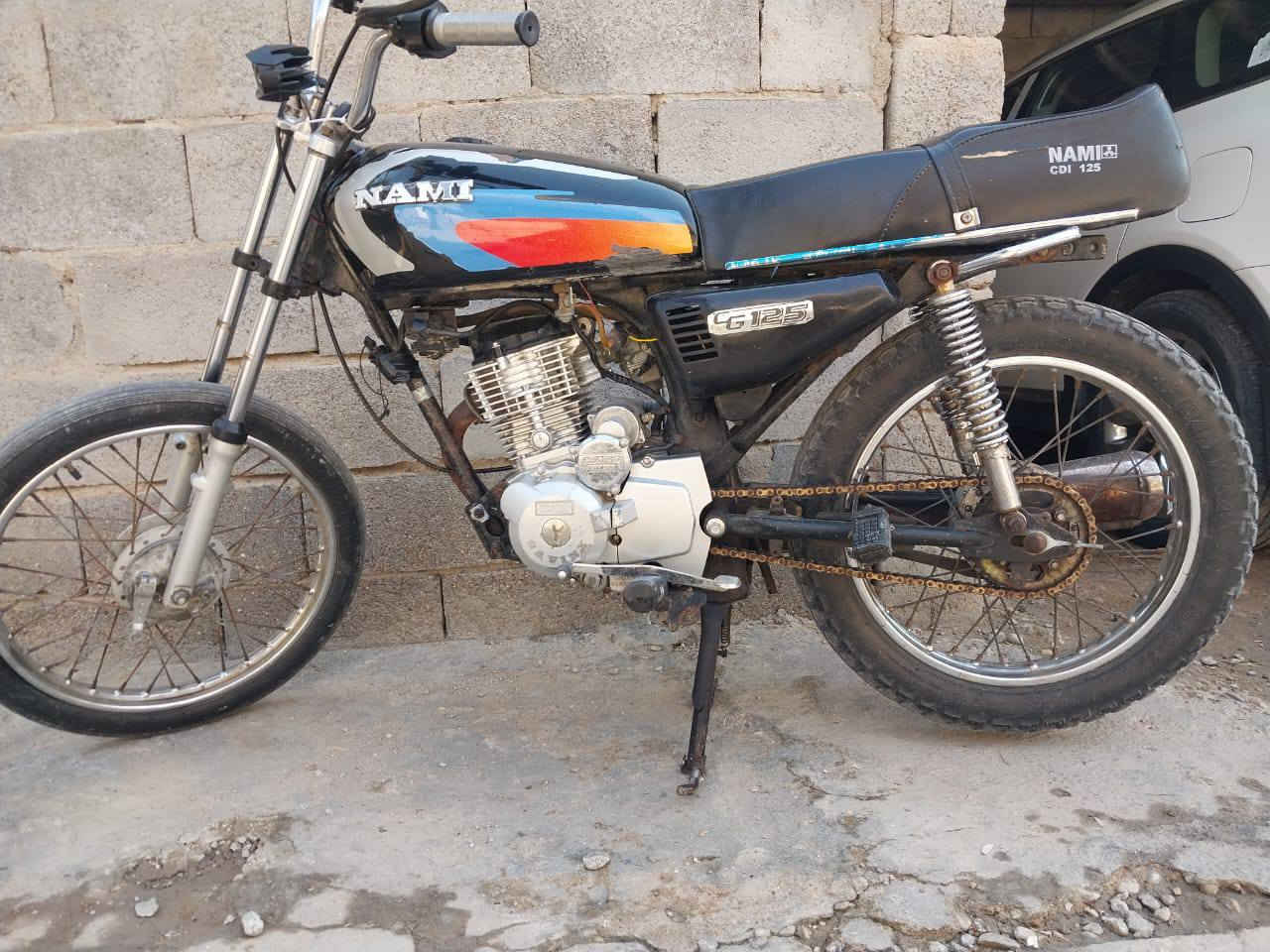 السلام عليكم دراجه كامله مامفتوحه مكفوله عشاير السعر 300 الرقم بي واتساب ***********
