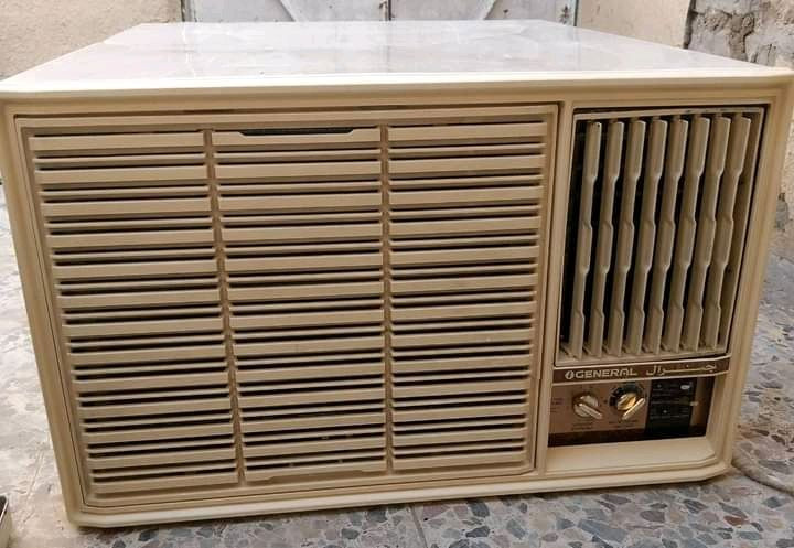 مكيفات للبيع بسعر جدا مناسب 
جنرال . دنكا . ميديا . الحافظ . توسوت 
نسبة نظافة 97 بالمية 
شغالات وتبريد ثلج 
تاخذه شرط الشغل مع ضمان 
العنوان بغداد البلديات 
***********
