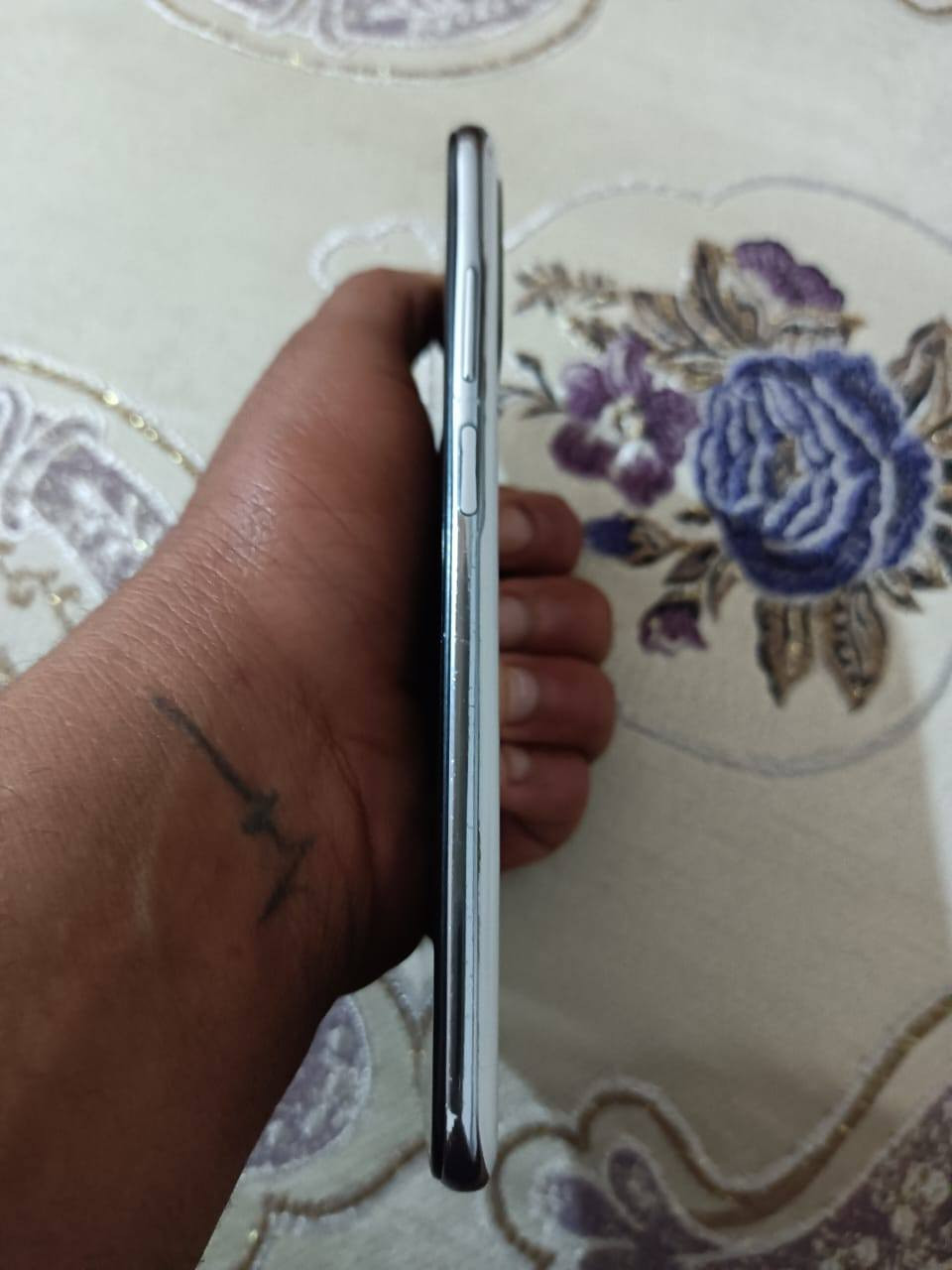 Redmi Note 10
ذاكره 128
سعر 100وبي مجال بسيط  مكاني بصره ام النعاج تواصل ***********
