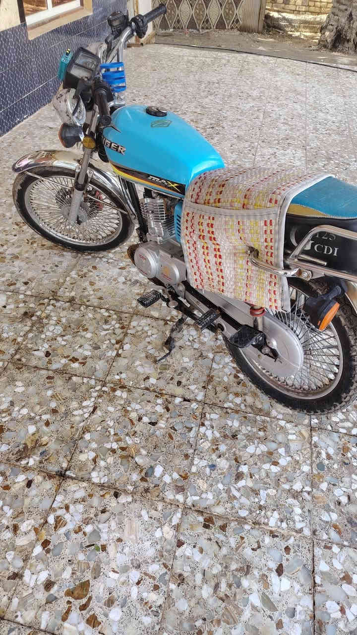 السلام عليكم دراجه للبيع مديل 23اوراق اصولي السعر 500 وبيه مجال المكان  بابل الهاشميه رقمي ***********
