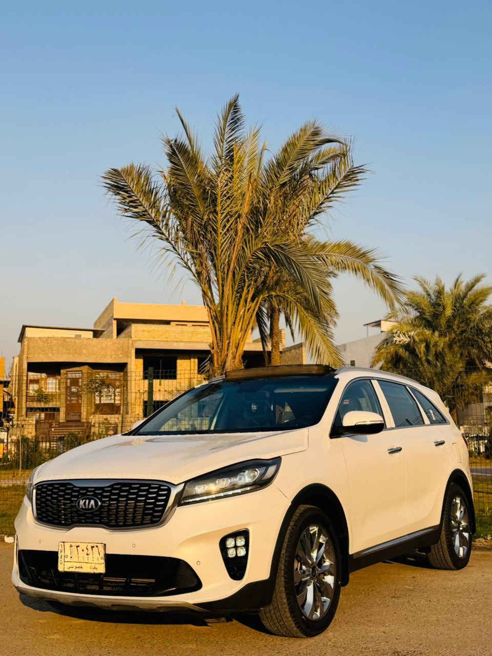 السلام عليكم 
بيع مستعجل 

سورنتو  2019 خليجي  رقم بغداد 

السعر :244$ وبيه مجاااال 

اتصال :***********

سياره كفاله عامه من صبغ وتبديل ؟ فقط 
بيهه بارد مكانين شي بصيط

مواصفات السيارة معروفه 
•بصمه
بنرامه 
سايد بريك بصمه 
•شاحن وايرليس
•شاشه كبيره بلاديه 
.نظام car play& Android
•حساس امامي خلفي 
•كراسي كهرباء 2  بالكشنات 
•3قطع تبريد
•لد امامي مع تشغيل
•كروس سرعة
•سبعه راكب
•ويل كب نيكل
•بصمه تشغيل وابواب 
•محرك 6 سلندر      
•مري شفط واشاره بالمري 
•كاميرا دواره
•بردات بلاديه 
•فول تحكم استرن 
•اربع انظمه قياده  Sport  ،eco ،comfort   ،smart 

بغداد البلديات
