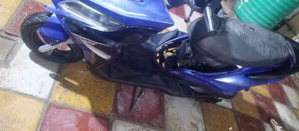 السلام عليكم دراجه حامبو GTRتخبل بيه مكينه تشك الكاع كهربائيات دبلات بريكات عالي ناصي زنون بك لايت لد دراجه  نضيفه حلوه سعره مناسب جداً جداً 175قفل من الاخير لا تتخلي خاص وتكلي شنو مجاله الان سعره سعر باسكل المكان بابل الحمزه الغربي للستفسار ***********بيه واتساب
