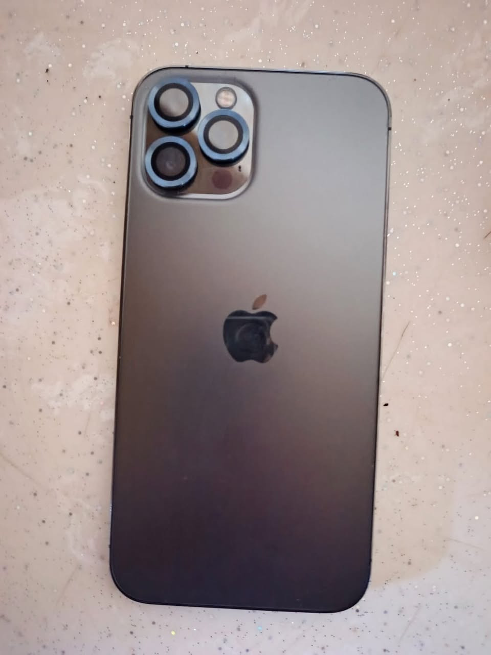 سلام عليكم آيفون12برو ماكس للبيع ما مفتوح ***********
