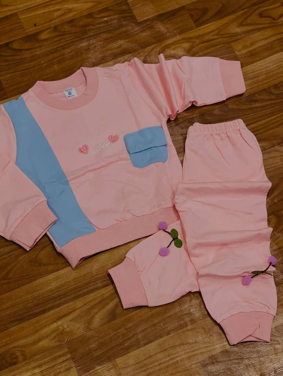 بسم الله ماشاء الله ♥️ وصلتنا تركسودات بناتي ربيعي يلبس من 3سنوات الى 5💚*********** 
العنوان 
 موصل حي سومر مقابيل اعراس راما وازياء مشوار
