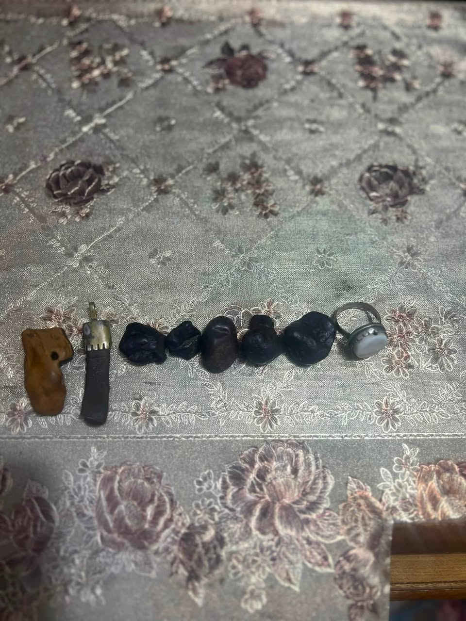 احجار للبيع شرط كله اصلي ومال كاع ابيعهن كلهن ***********/***********

