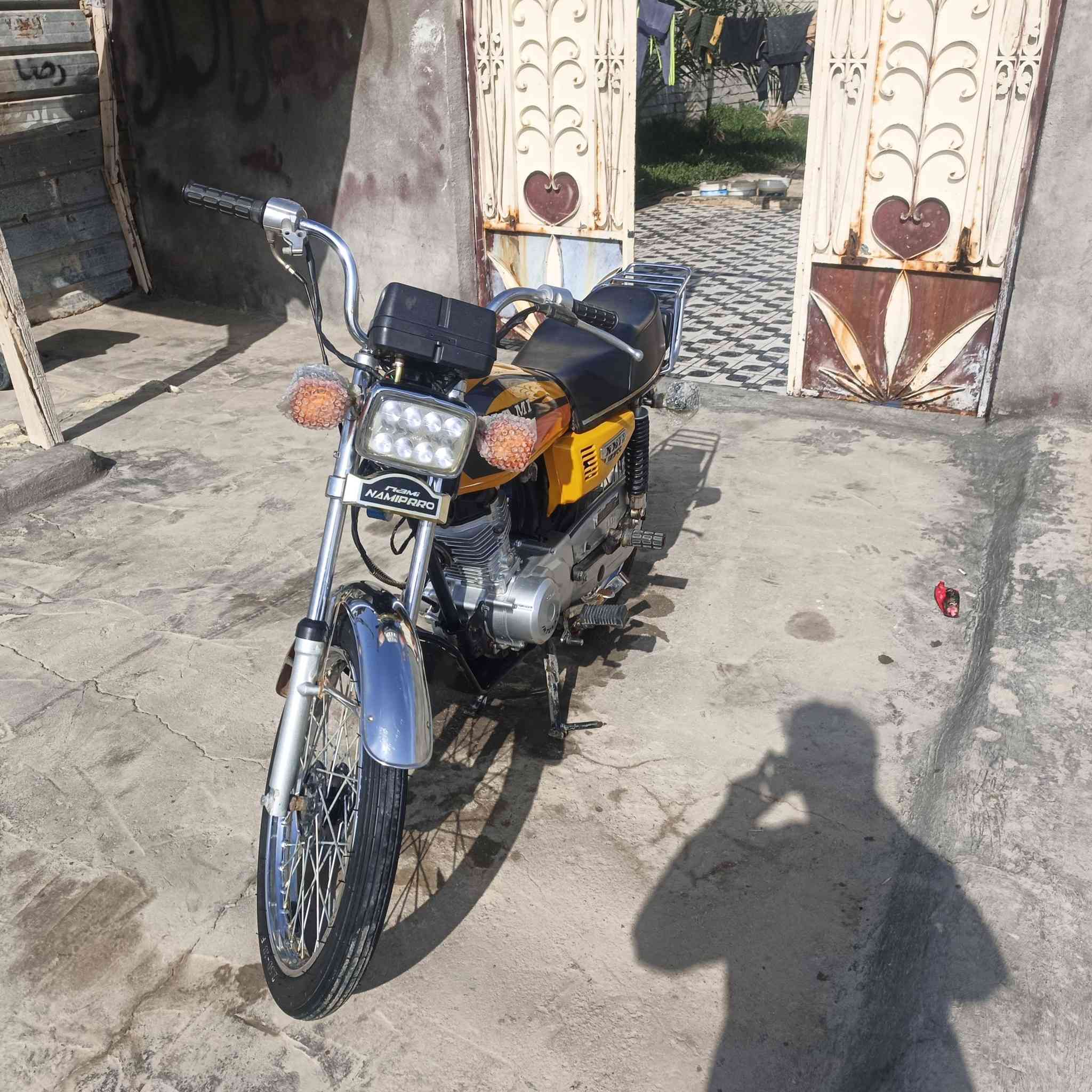 السلام عليكم دراجه أوراق أصولي الشاصي مديل 14تعمير بنهاية 25 دراجه كامله ربع ماتذب عليه محرك ما مفتوح بيه برغي السعر 1150وبيه وبيه مجال قليل كلش المكان بصره قضاء المدينه منطقه الترابه الرقم ***********
