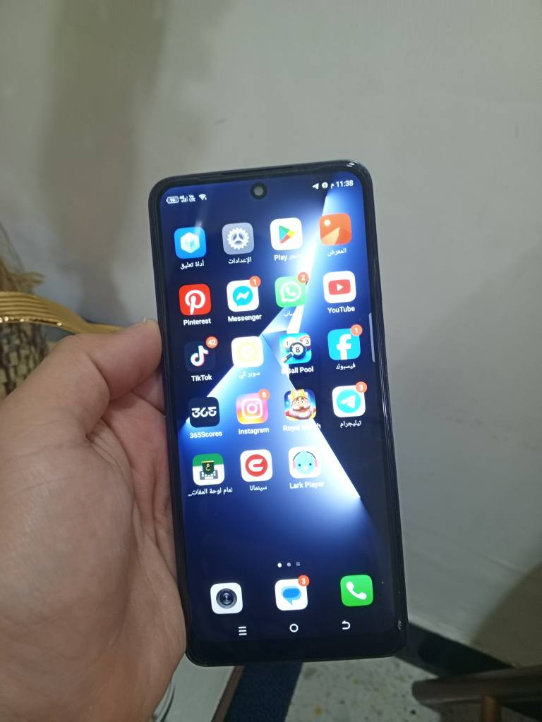 سلام عليكم تكنو بوفا5  مبدل شاشة اصلية وكالة  بيه بياض من جوة موضح بصورة اللمس سريع 120هرتز جهاز سلس وسريع ذاكرة 256 رام8 بطارية 6000الاف شحن تايب سي 45واط شحن طيارة بدون غراض للبيع السعر 110الاف كلة شغال وعلى الفحص دبل سيمكارت صوت استريوا عالي جدا ومعالجG99 العنوان بغداد الشعلة الخطيب ***********واتساب اوخاص.. بغداد, العراق
