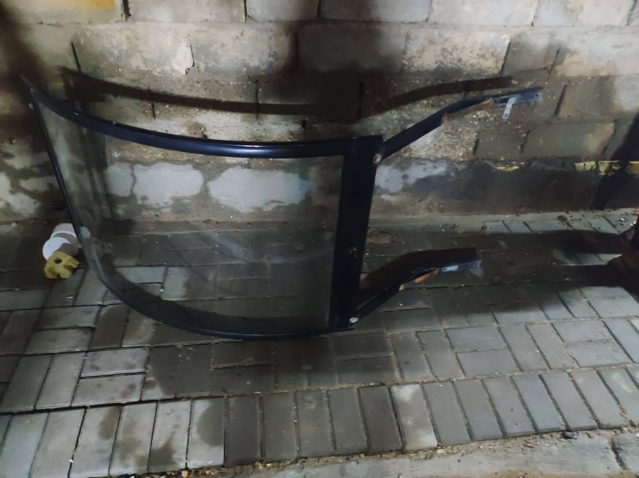 السلام عليكم شباب عندي هذا الجادر جديد سعرة 100 الف قبل اسبوع شديته

وعندي هاي الجامة جديدة قيمها واخذها مكاني المدينة ***********
