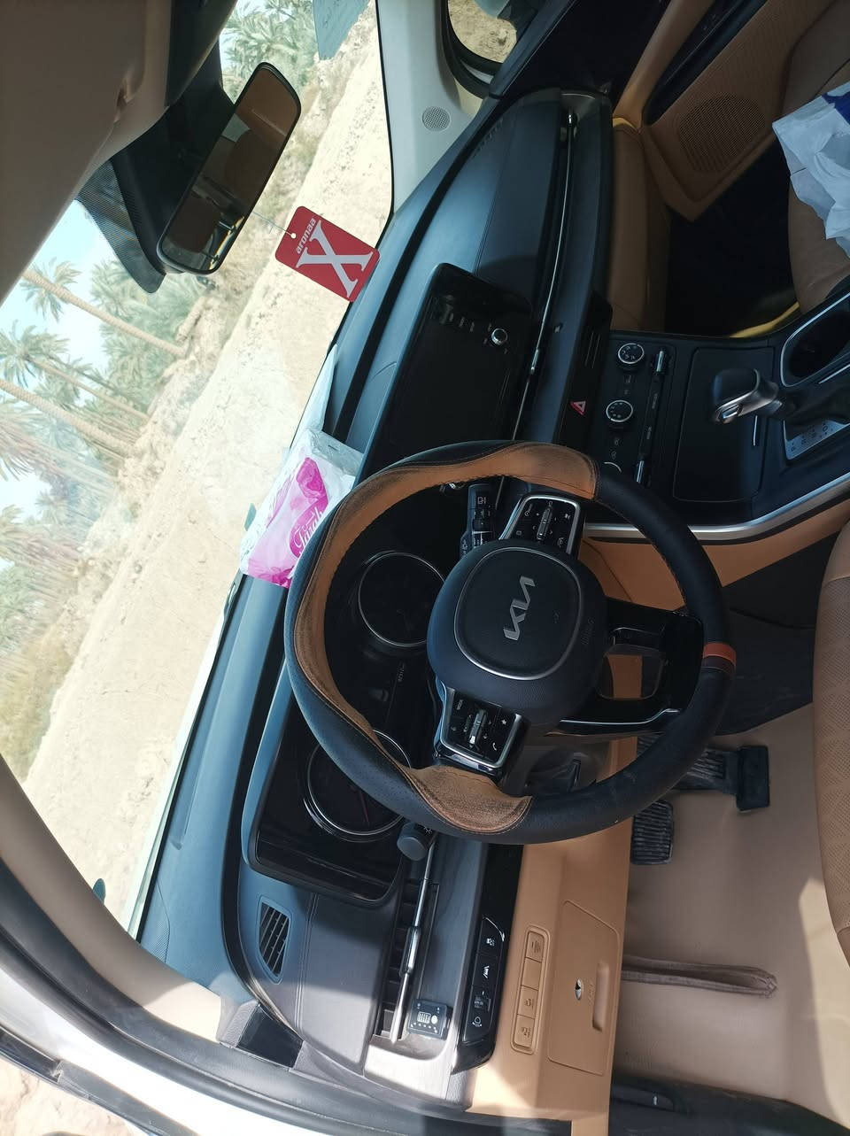 السلام عليكم كرنڤال للبيع 2023 وارد كوري غاز بانزين بلاد ماشيه ٩٠ الف معروفه مواصفات اسعر 240مجال قليل بدون رقم سونار مرفق اتصال ***********
