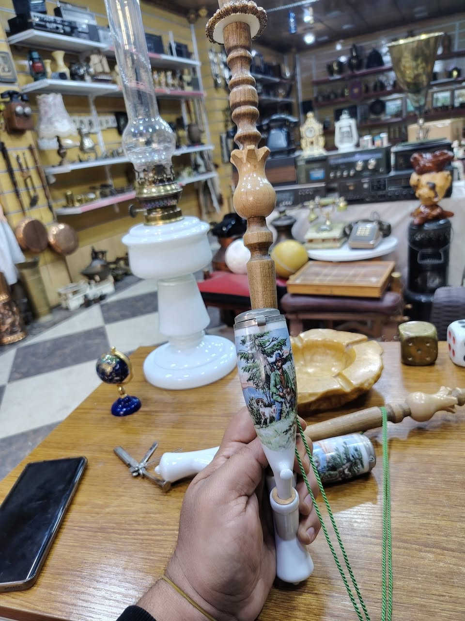 بايبات كبيره حجم خشب و بورسلين نظافه تامه طوله ٤٧سم
واتساب *********** العنوان ديالى خانقين يوجد توصيل
