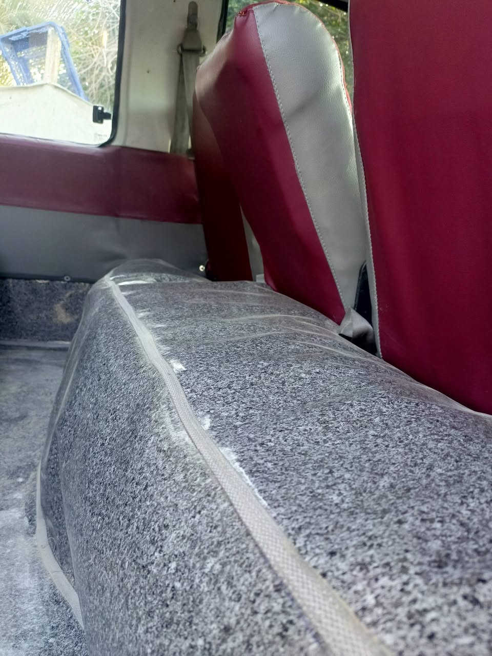 كيا بريجو رقم انكليزي سنويه لل2030 بسمي موديل 2006 السعر 70 وبيه مجال مكان السياره الديوانيه قضاء الشاميه وباقي التفاصيل اتصل ***********
