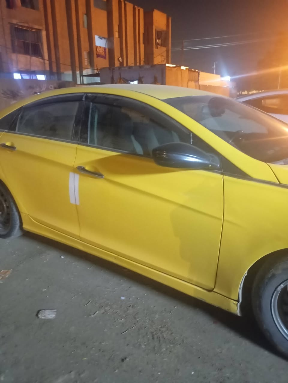 سوناتا للبيع رقم بابل موديل 13.  حادثه بل جاملغ الخلفي بسمي رقم الهاتف ***********. السعر 90 وبيه مجال
