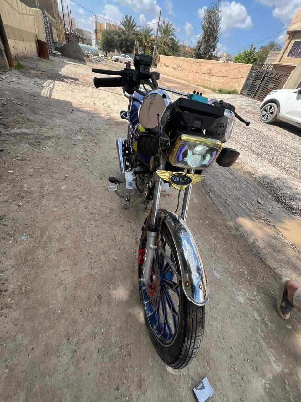 مابعد السلام دراجه 24 للبيع دراجه تخبل ماعيزها برغي واحد محرك كفاله كلها دراجه تخبل مابيها برغي نقص محرك شرط كهربائياتها كلها شغاله دراجه مرتبه كامله من كلشي نشاط فول سعر سعر ٦٤٠ بيها مجال لشراي ***********
