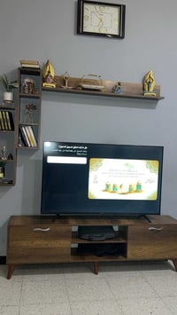 ميز تلفزيون • نضافة100/100 • المشتل