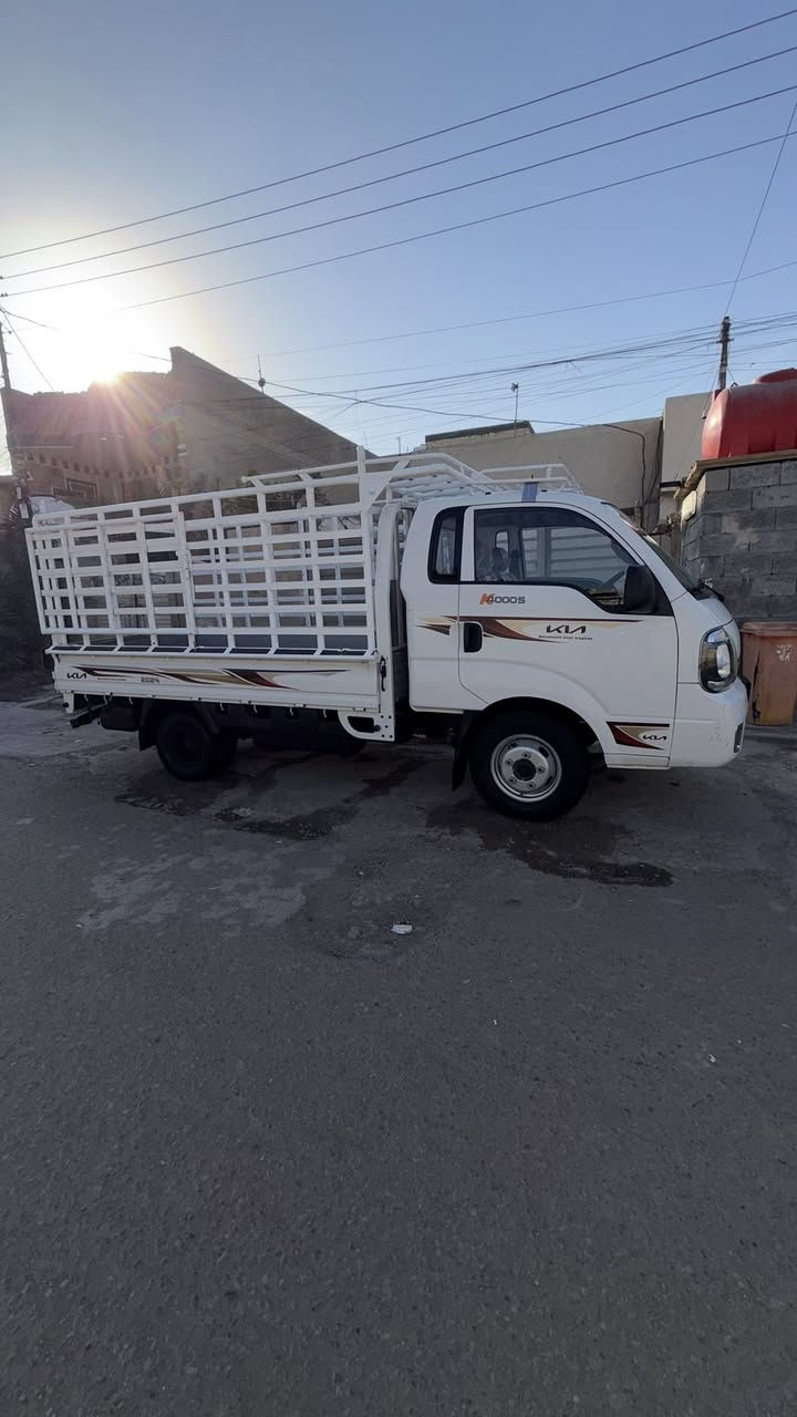 سلام عليكم 
للبيع كيا فحل 2024 بشهر 12 شتريتهه رقم بغداد مشروع وطني 
سياره زيرو ماماشيه  ولا مشتغله ابد بعدهي ع وضعيه الشركه سبيرهه بعده منازل ولا طاخ الكاع 
سياره مصروف عليهه هواي وكامله للاخير محجر بوري سيبايه تغليف بدي دوشمه تنته وارضيه رقم انكليزي بسمي متصرف عليهه ربع دينال للستفسار *********** مكاني بغداد العبيدي
