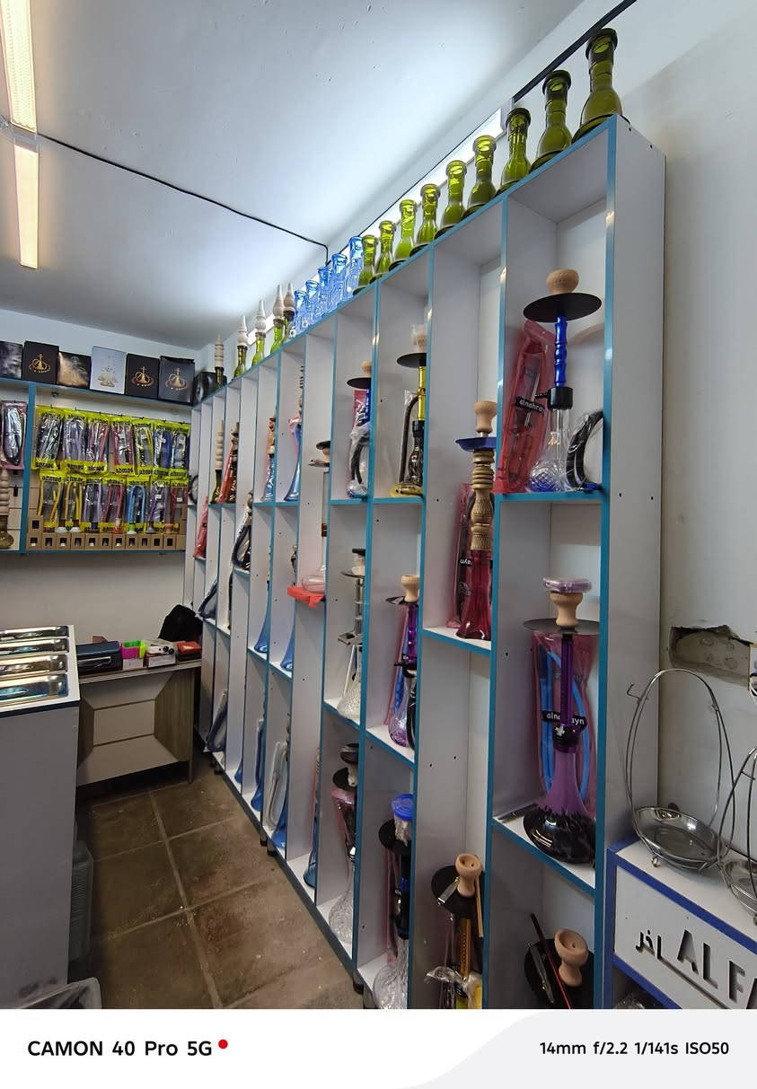 سلام عليكم رفوف فقط للبيع تركي ثقيل8قطع رفوف صغار عدد2 هنه وسككهن فقط رفوف  ستفسار ***********
السعر850    كربلاء المقدسه سيف سعد
