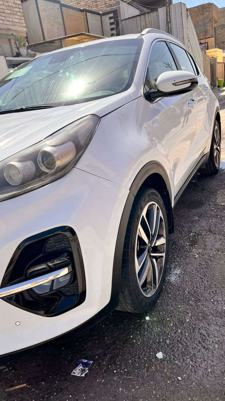 السلام عليكم

سبورتج  20 خليجي للبيع 

السيارة مواصفات عاديه 

السيارة استخدام شخصي ماشية 100

السيارة بيهة سونار وأنت شوف وبخدمتك 
السعر 192 وبيها مجال

رقم بغداد الجديد بأسمي سنوية جديدة تحويل مباشر ثاني يوم 

مكان السيارة بغداد الشعلة
رقم هاتف ‭0771 524 2693‬
