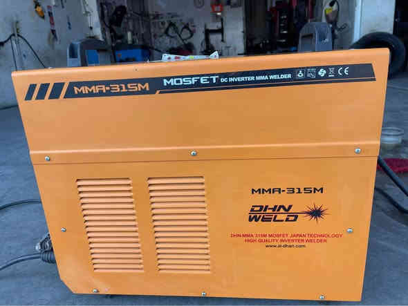 لحيمي ٣١٥ ئه مبير  
هه موو جوره له حيميك ده كا 
يه ده ي خوي له گه له ساردو گه رم
فافون 
ئاسن
قوم
توز
ستيل
جيهازه كه ٣ فيزه!!
كه م به كارهاتوه
نرخ :٣٤٥$
ز.م:***********
*********** أربيل
