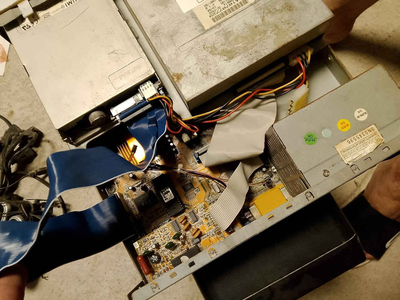 كيسات وكروت قديمة الي يفيدنه شلعة او مراوس بفانات عدد 2نفس المرفق في اول تعليق


**إذا كنت صاحب هذا الإعلان وتريد حذفه لأي سبب، رجاءا أرسل رسالة إلى الدعم الفني**