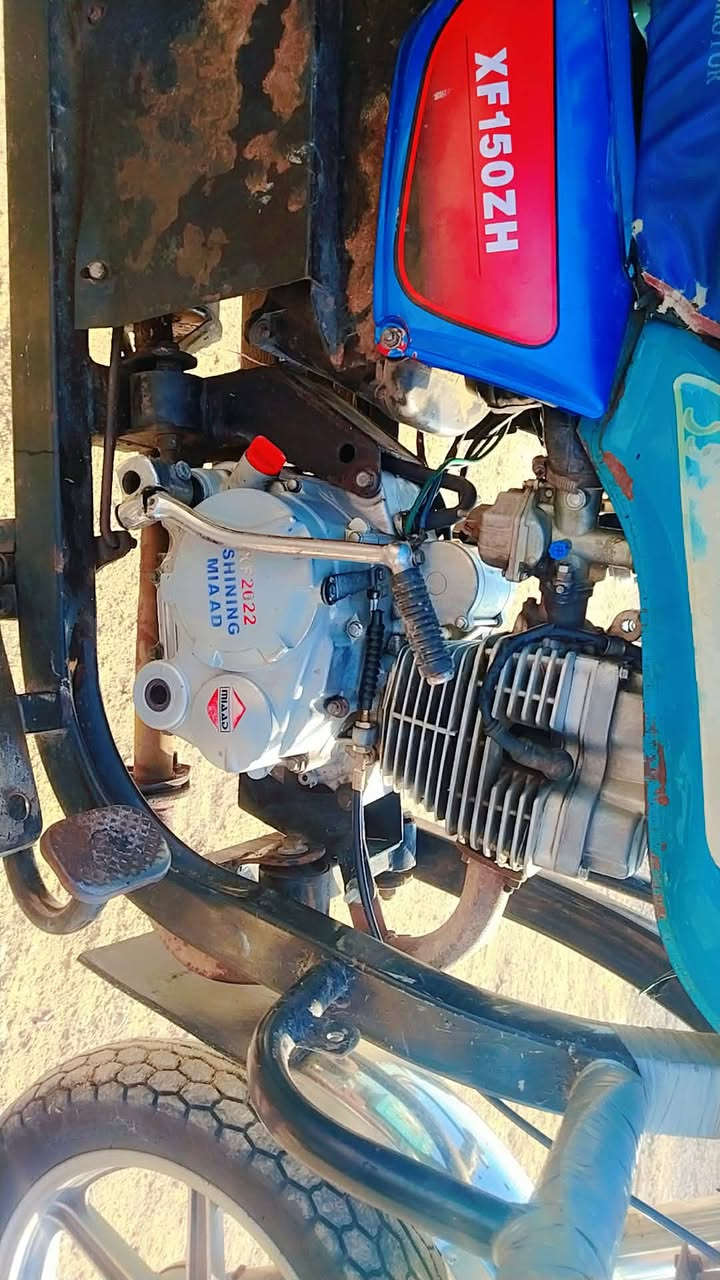 يالله السلام عليكم من رخصت ادمن الكروب👍🏻🤍
ستوته للبيع موديل 18
محرك 22 مامفتوح منه لو برغي
اللون ازرق 
اوراق اصولي 
السعر خاص او اتصال على الرقم ***********
