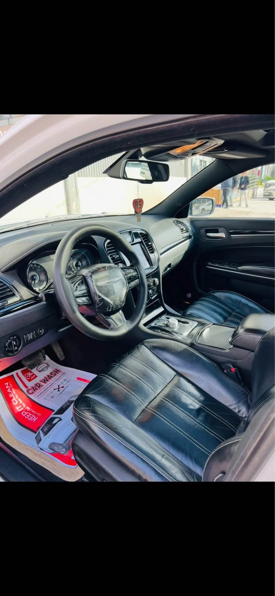 السلام عليكم للبيع کرایسلر S300موديل 2018 کندي كلين 
المواصفات
کوشنات جلد 
کوشنات حار
سویچ بسمە + شغال
ميمۆری کوشن
کامێرای دوارة + حساسات
گير و مەکینە بشرط
سنوية جديد لحد  2029
تحویل غرامە بشرط
بجم عريض S 
ماشي 66 ميل حقيقي 
سيارة بدون مصرف جديدة 
ملاحظة :: 
بيه فقط شبرين صبغ 
سعر 288 ومجال مكان سيارة كركوك 

📞
*********** كركوك, العراق
