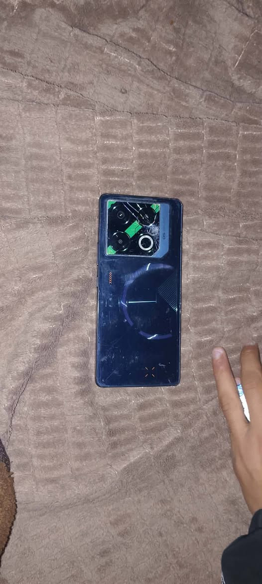 السلام وعليك جهاز GT 20برو يشغل 120فريم بس كسر بضهر ما مثر عل كامره ومبدل شاشه اصليه تفصيخ ب200


**إذا كنت صاحب هذا الإعلان وتريد حذفه لأي سبب، رجاءا أرسل رسالة إلى الدعم الفني**