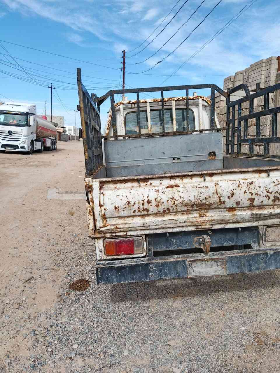 سلام عليكم كيا بنكو 93 للبيع فحص صلاح الدين محرك تو مجفت جديد كير جديد بم نوزل مشط ستيرن جديد ورك دبلات جديد سلف باتري تخم تاير ماخليت بيه برقي كله جديد شرط التحويل السعر93 الاتصال***********
