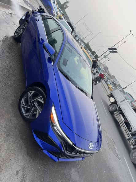 السلام عليكم لبيع النترا مديل 24 وارد امريكي لمتدد خمس كامرات قبل يومين داخله العراق بسمي 
مكينه 200 دوش 
بصمه 
فتحه
شاشه دجتل
خمس كامرات 
لدات امامي 
كشنات جلد 
كشن سايق كهرباء 
اشاير بلمري + رادار + كامره
بدون ارباك
تبريد بيانو
سايد بريك كهرباء دكمه
كشنات تدفئه
تحديد مسار توقف ذاتي
لد أناره داخلي يتغير مع المسجل 
شحن واير لسيت 
بعد بيها مواصفات 
ابيع سياره ؏ ضررها الصندوك 
العنوان بغداد البلديات ***********
السعر مناسب وبي فرق ؏َـن السوك
