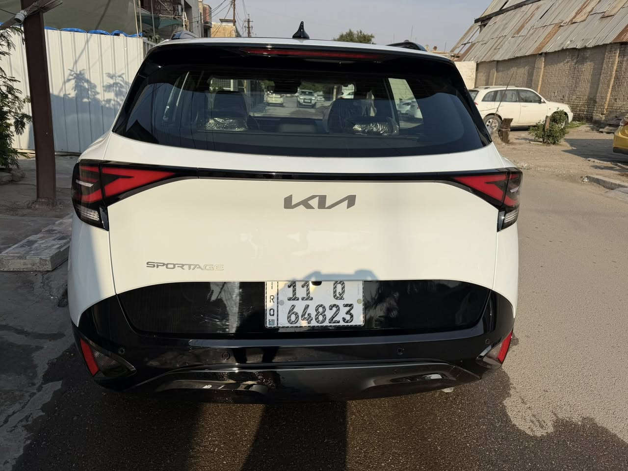 السلام عليكم
كيا سبورج
موديل 2025
ضمان الدوليه
ماشيه 10 الاف 
السياره فئه بلاك ادشن 
فول موصفات 
بانوراما جنطه كهرباء 
شاحن تلفون 
داخل زيتوني 
كشنات كهرباء
تدفئه 
شفتات ستيرن 
تشغيل عن بعد 
السياره ع حاله الوكاله 
وبعده بل ضمان 
المكان: الكراده 
السعر: 25.400$ 
رقم : ***********
