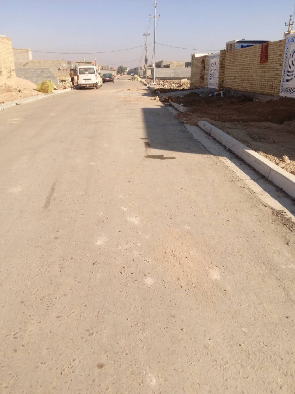 يالله قطعه البيع مساحه 180,العنوان قريه عباده حي سلام ثانيه قرب دار مسنين خدمات متكامله ماي كهرباء مجاري وتبليط اتصال *********** قطعه حلوه مكانه حلو
