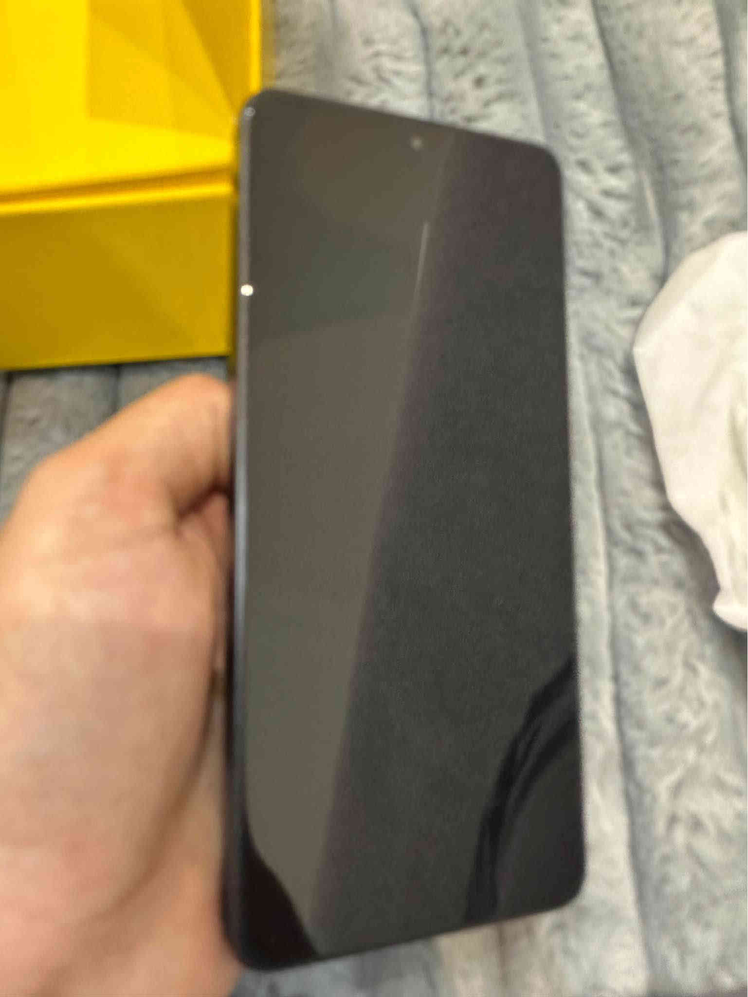 موبايل شاومي بوكو x7 pro
 ذاكره 512 كيكا
رام ١٦ + ١٢
معالج دايمنستي 8400 ultra 
شاسة اموليد 120 hz 
مكاني بغداد الامين الثانيه 
***********
ب ٣٥٠ قفل بغداد
